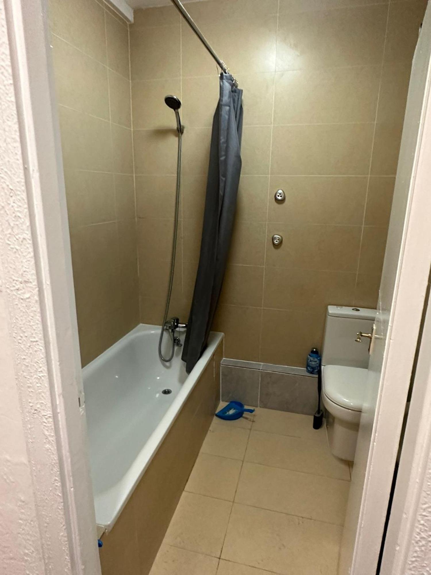 11 Dudley Court Apartment *